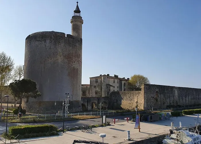 La Tour Du Sel Aigues-Mortes